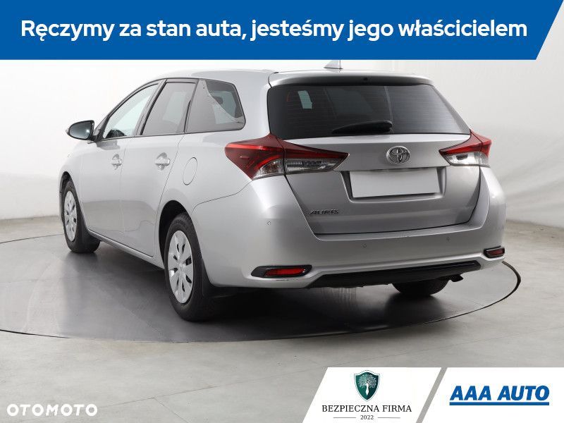 Toyota Auris - 5
