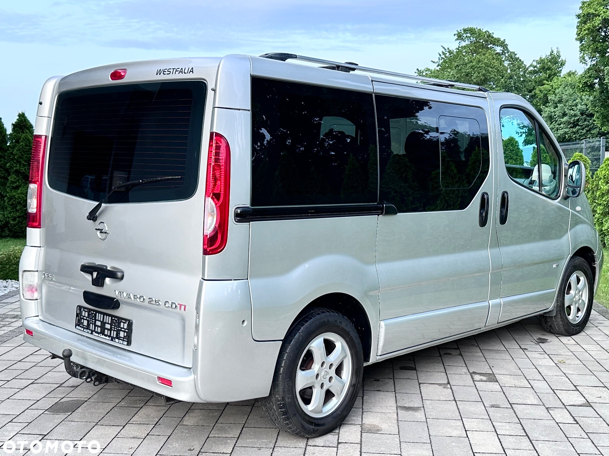 Opel Vivaro 2.5 CDTI L1H1 (Tecshift) Easytronic Life Cosmo - 11