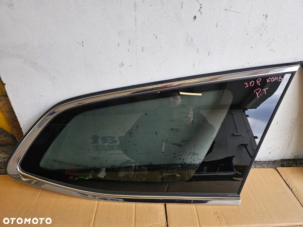 SZYBA KAROSERYJNA PRAWY TYŁ PEUGEOT 308 T9 II KOMBI - 2