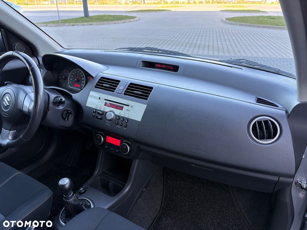 Suzuki Swift 1.3 Sakura - 20
