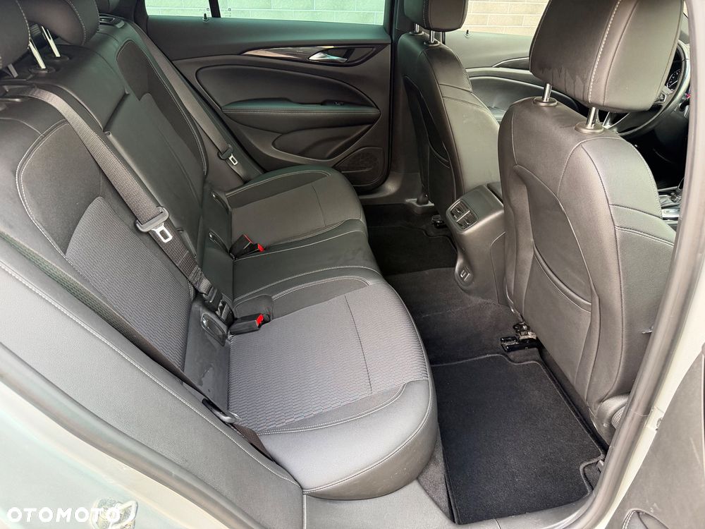 Opel Insignia 2.0 CDTI Business Elegance S&S - 29