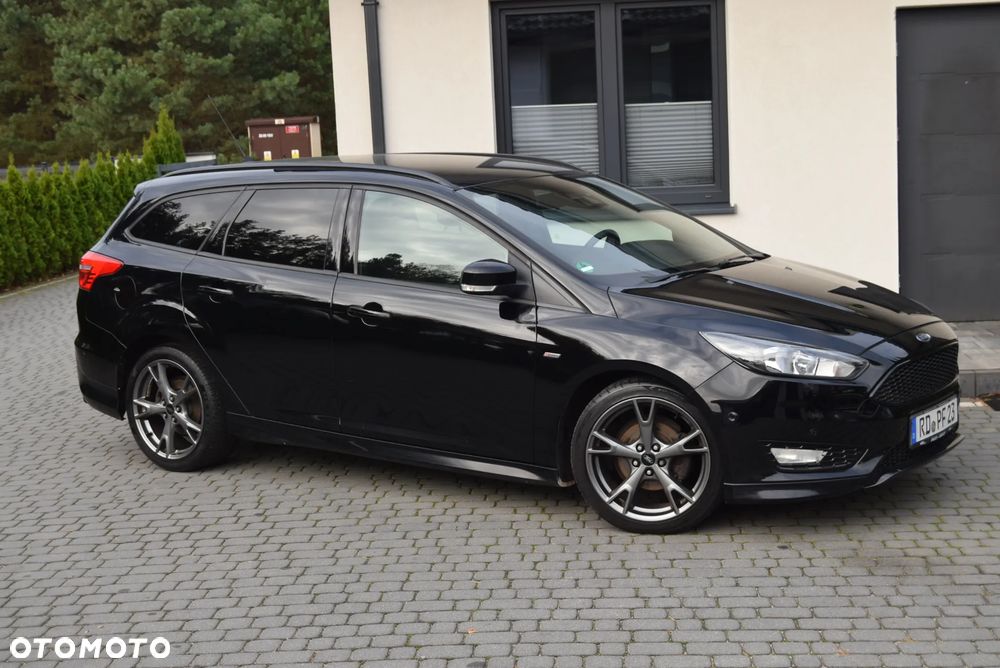 Ford Focus 1.5 TDCi ST-Line - 11