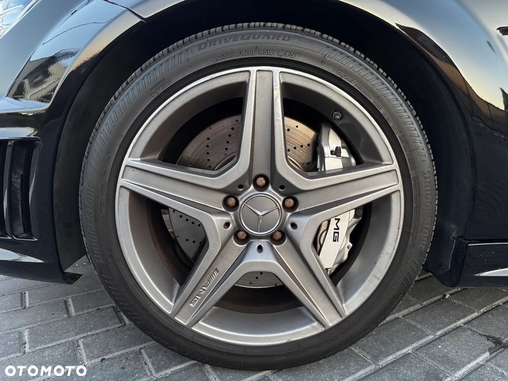 Mercedes-Benz Klasa C 63 AMG - 17