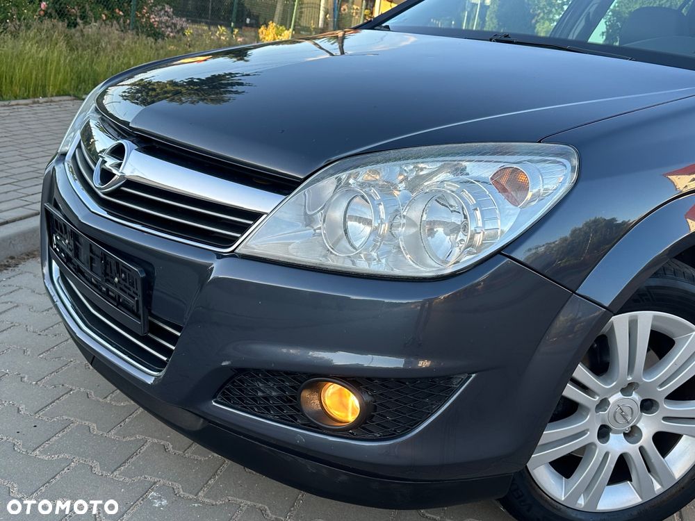 Opel Astra 1.6 Automatik Design Edition - 35