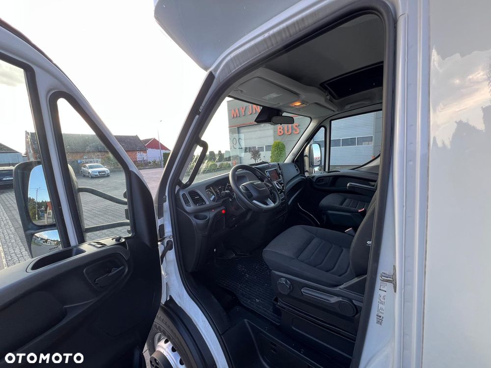 Iveco DAILY 72C18 70C18 HI-MATIC EURO 6E FIRANKA+SUWANY DACH+WINDA SKŁADANA POD SPÓD 1500 kg 70 18 70-180 72-180 70C 72C - 16