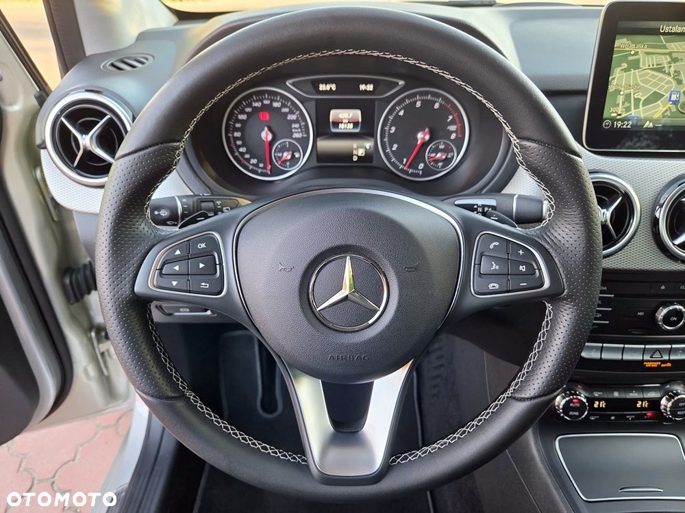 Mercedes-Benz Klasa B 250 7G-DCT Edition - 22
