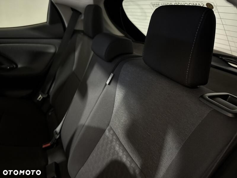 Toyota Yaris - 20