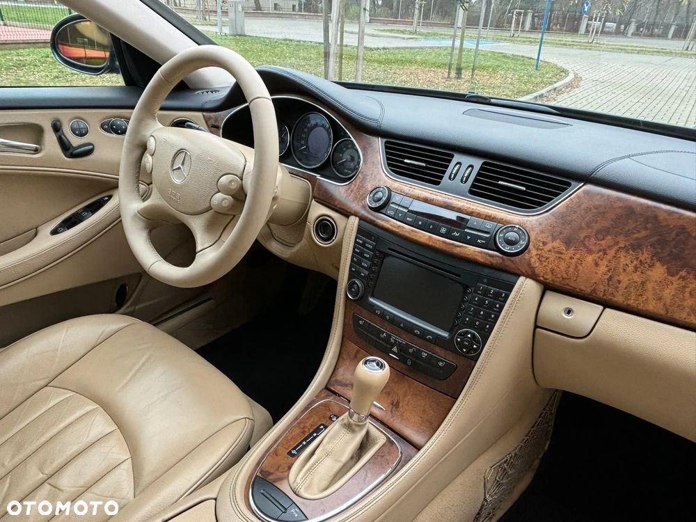 Mercedes-Benz CLS 350 - 16