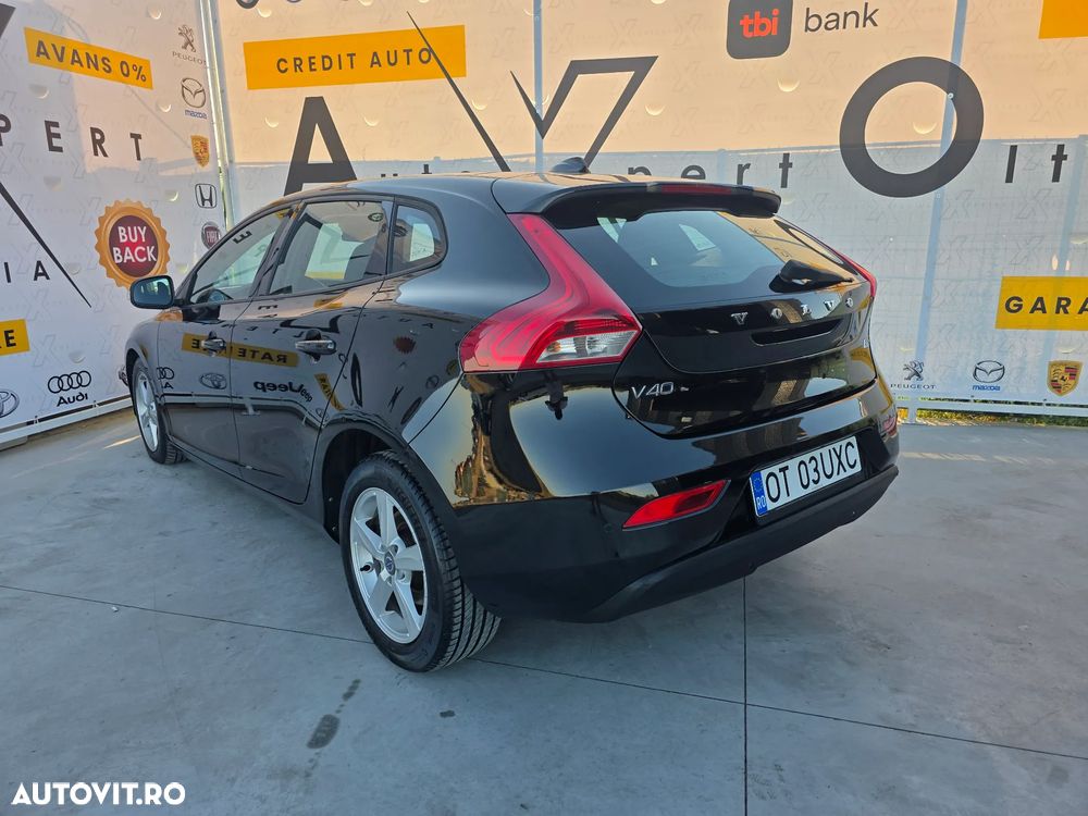 Volvo V40 D2 Powershift Momentum - 6