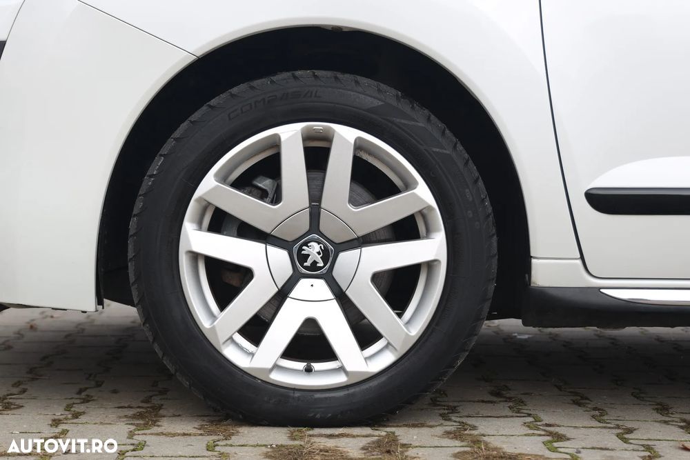Peugeot 3008 - 11