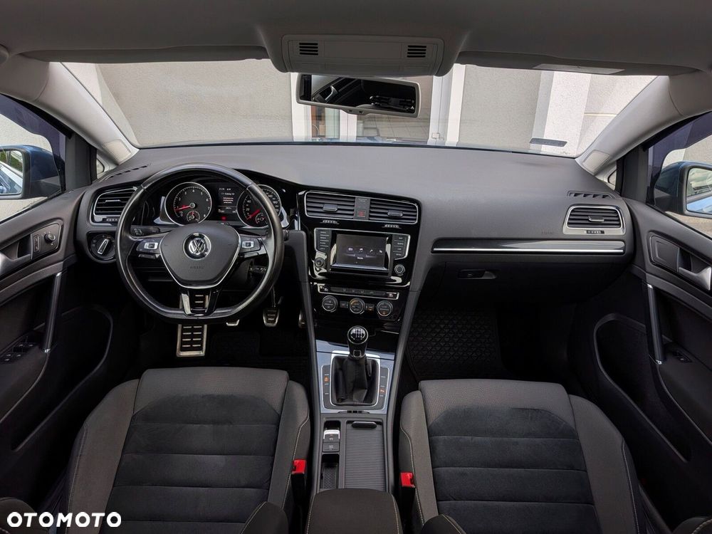 Volkswagen Golf 1.4 TSI BMT Highline - 12