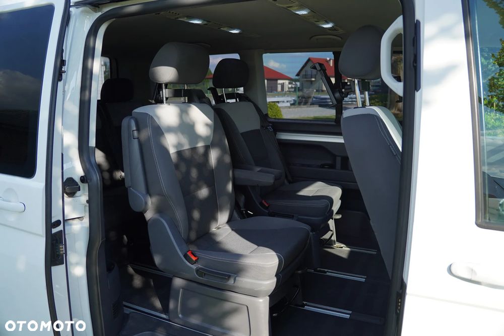 Volkswagen Multivan - 37