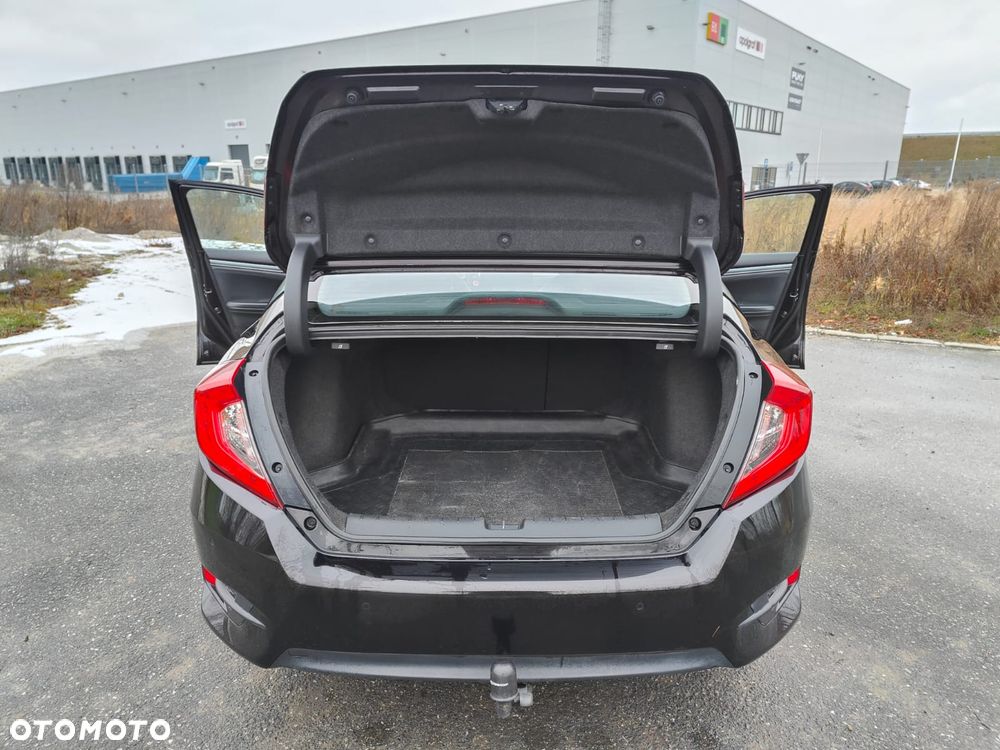 Honda Civic 1.5 T Executive - 9