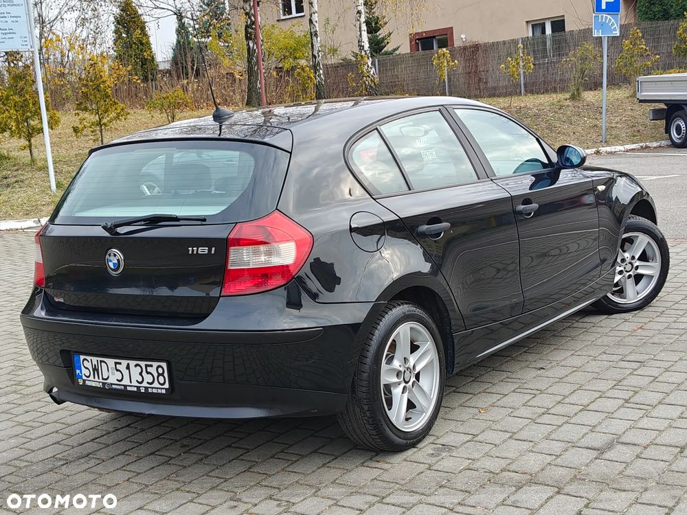 BMW Seria 3 318i - 5