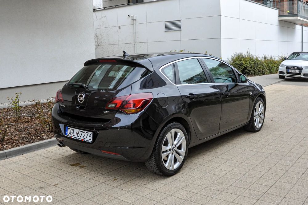 Opel Astra - 4