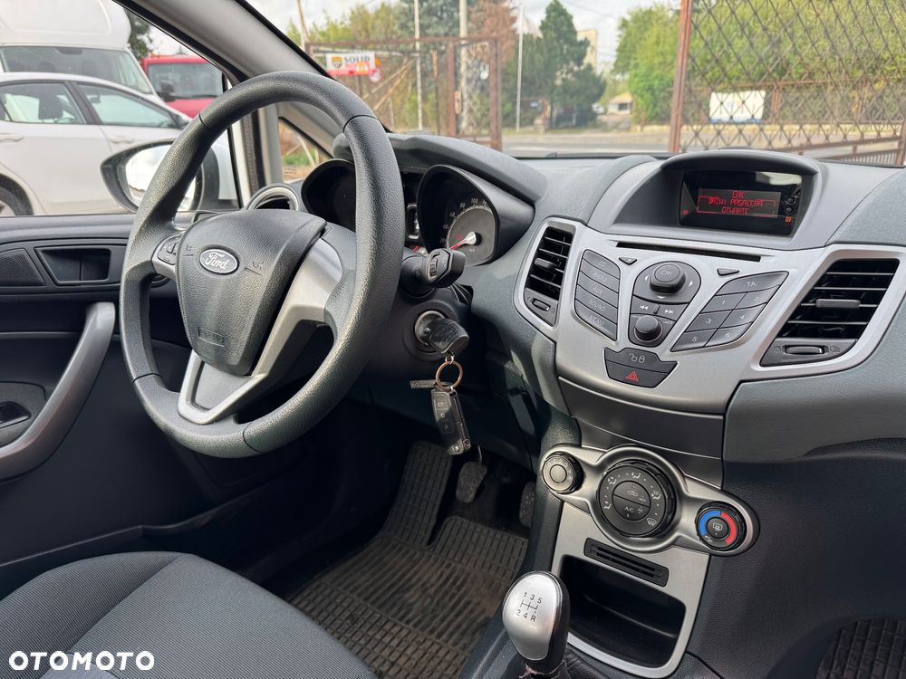 Ford Fiesta 1.25 Ambiente - 6
