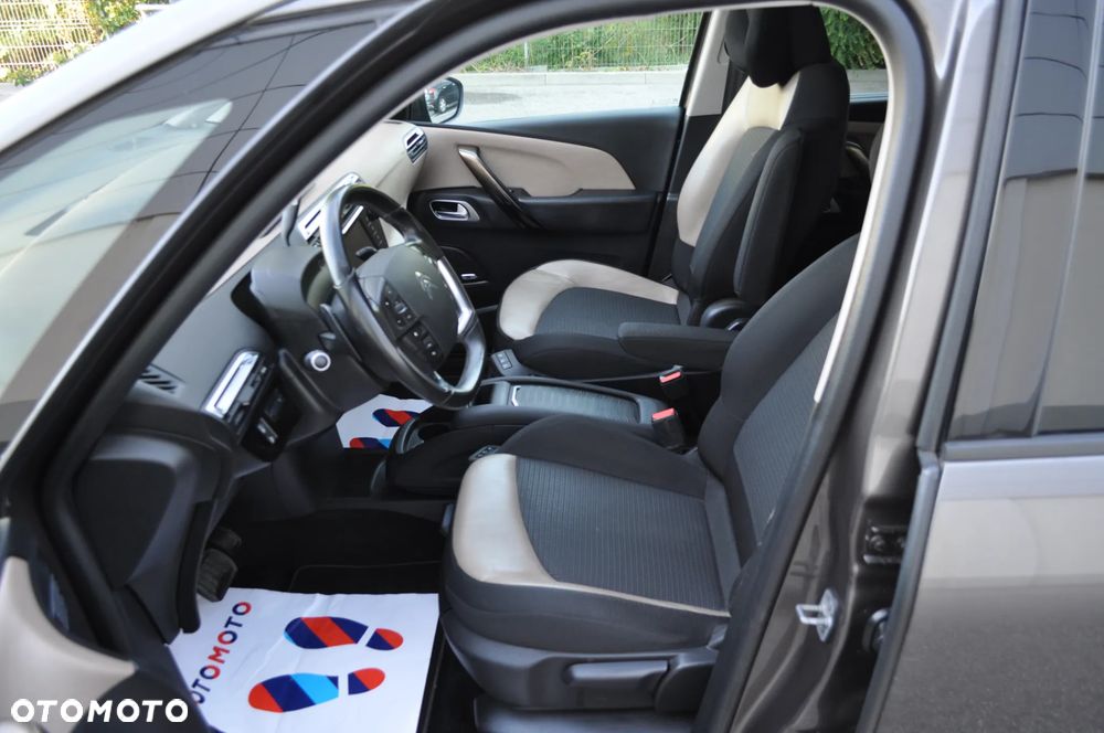 Citroën C4 Grand Picasso - 12