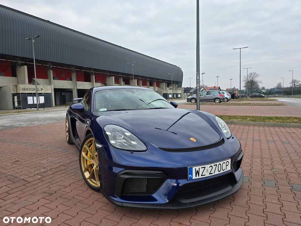 Porsche 718 Cayman - 12