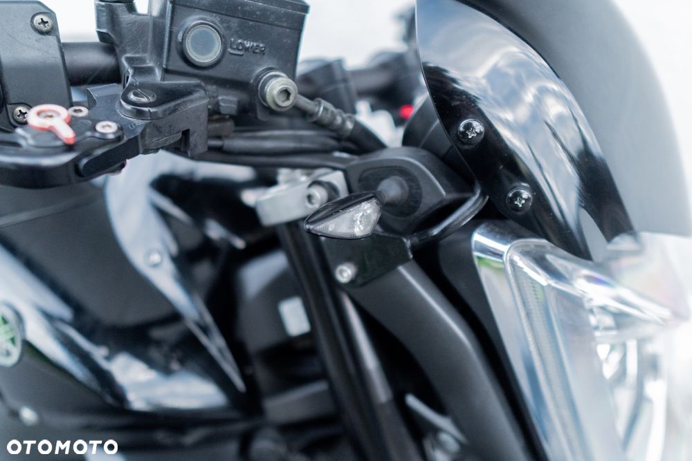 Yamaha FZ - 15
