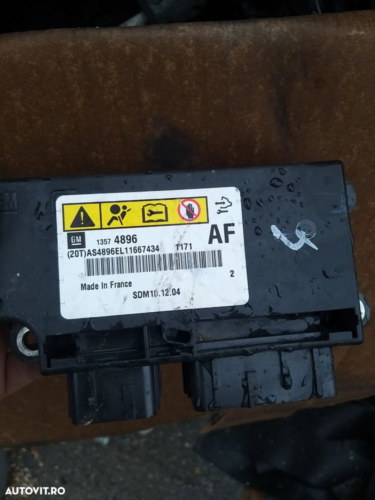 Calculator Airbag cod: 13574896 pentru Opel Astra J din 2011, 1.7CDTI - 1