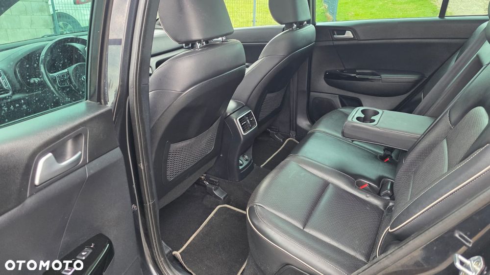 Kia Sportage 1.6 T-GDI AWD GT LINE - 14
