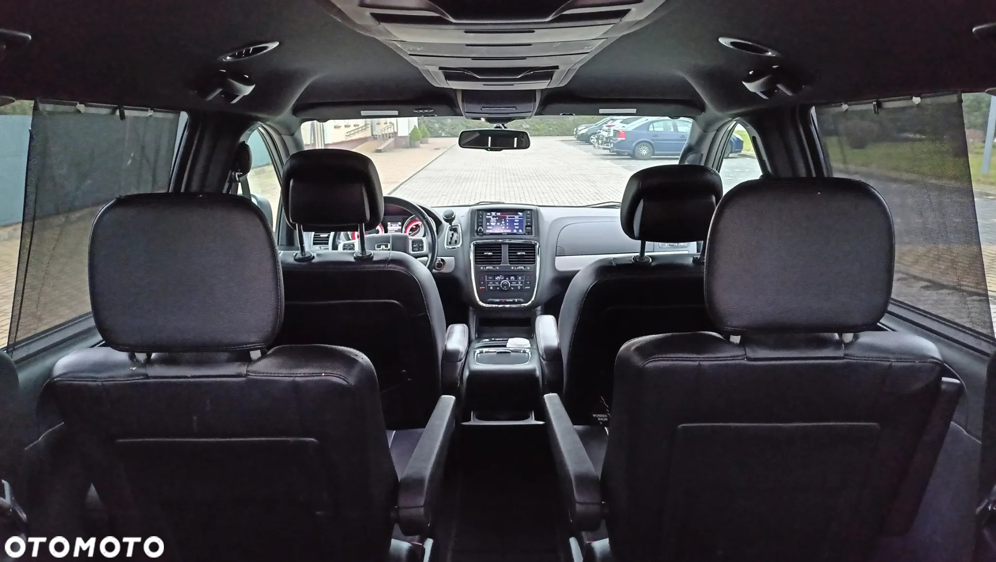 Dodge Grand Caravan - 26