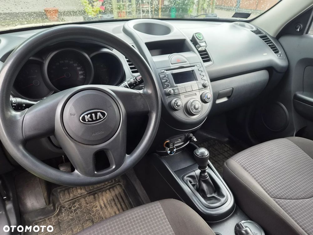 Kia Soul 1.6 CRDI M - 11