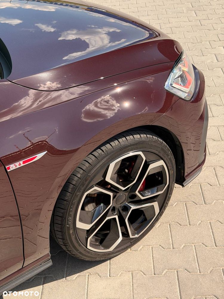 Volkswagen Golf 2.0 TSI BMT GTI Performance DSG - 9