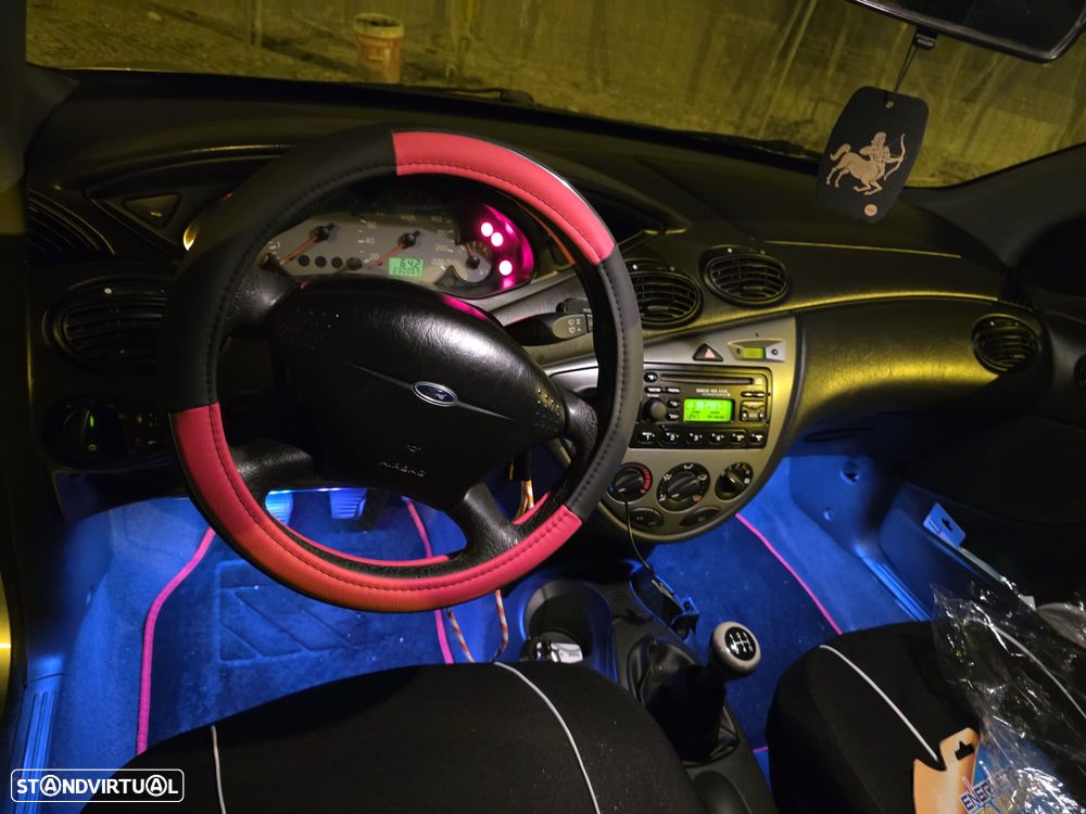 Ford Focus SW 1.6 Ghia - 3