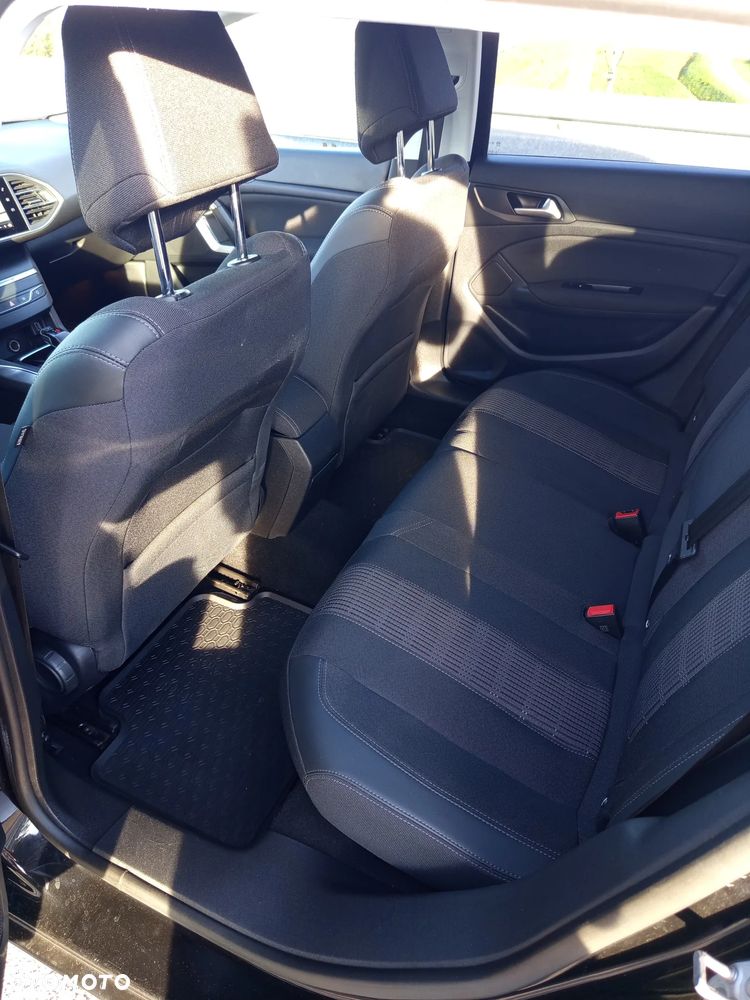 Peugeot 308 1.5 BlueHDi Allure S&S EAT8 - 9