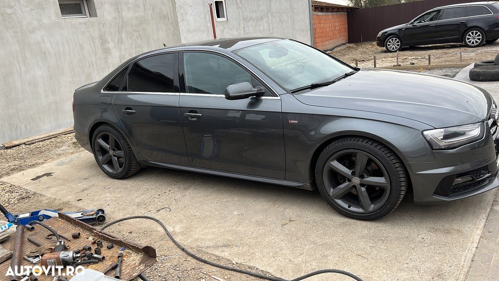 Audi A4 2.0 TDI DPF clean diesel quattro S tronic S line Sportpaket - 23