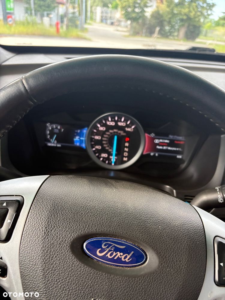 Ford Explorer - 10