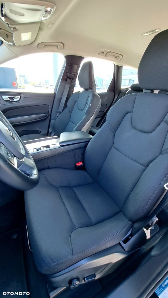 Volvo XC 60 D4 AWD Momentum - 14