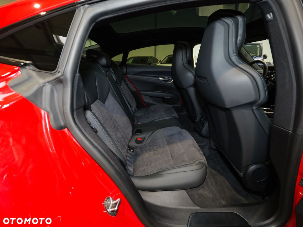 Audi e-tron GT - 21