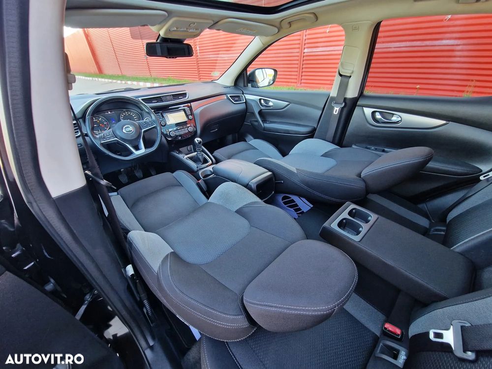 Nissan Qashqai 1.5 DCI TEKNA - 11