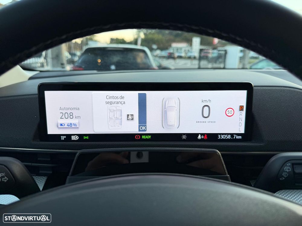 Ford Mustang Mach-E Standard - 24