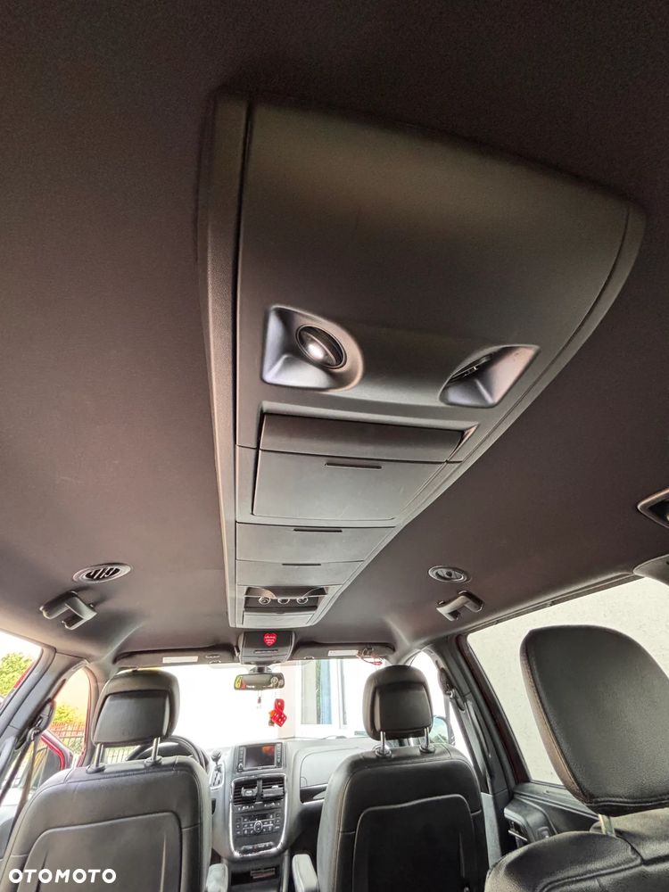 Dodge Grand Caravan 3.6 R/T - 23