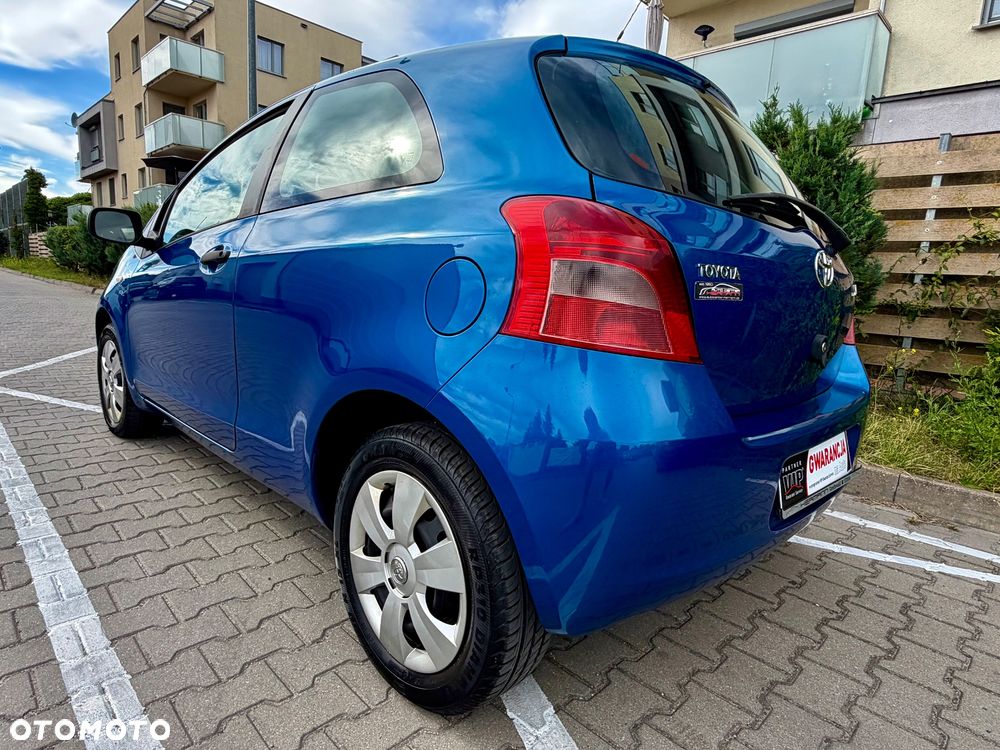 Toyota Yaris 1.0 Terra A/C - 4