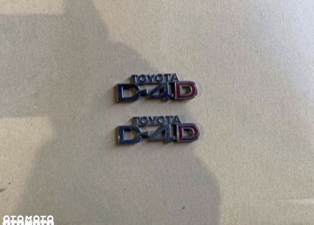 Emblemat znaczek błotnika d4d Toyota corolla e12 1szt. - 1