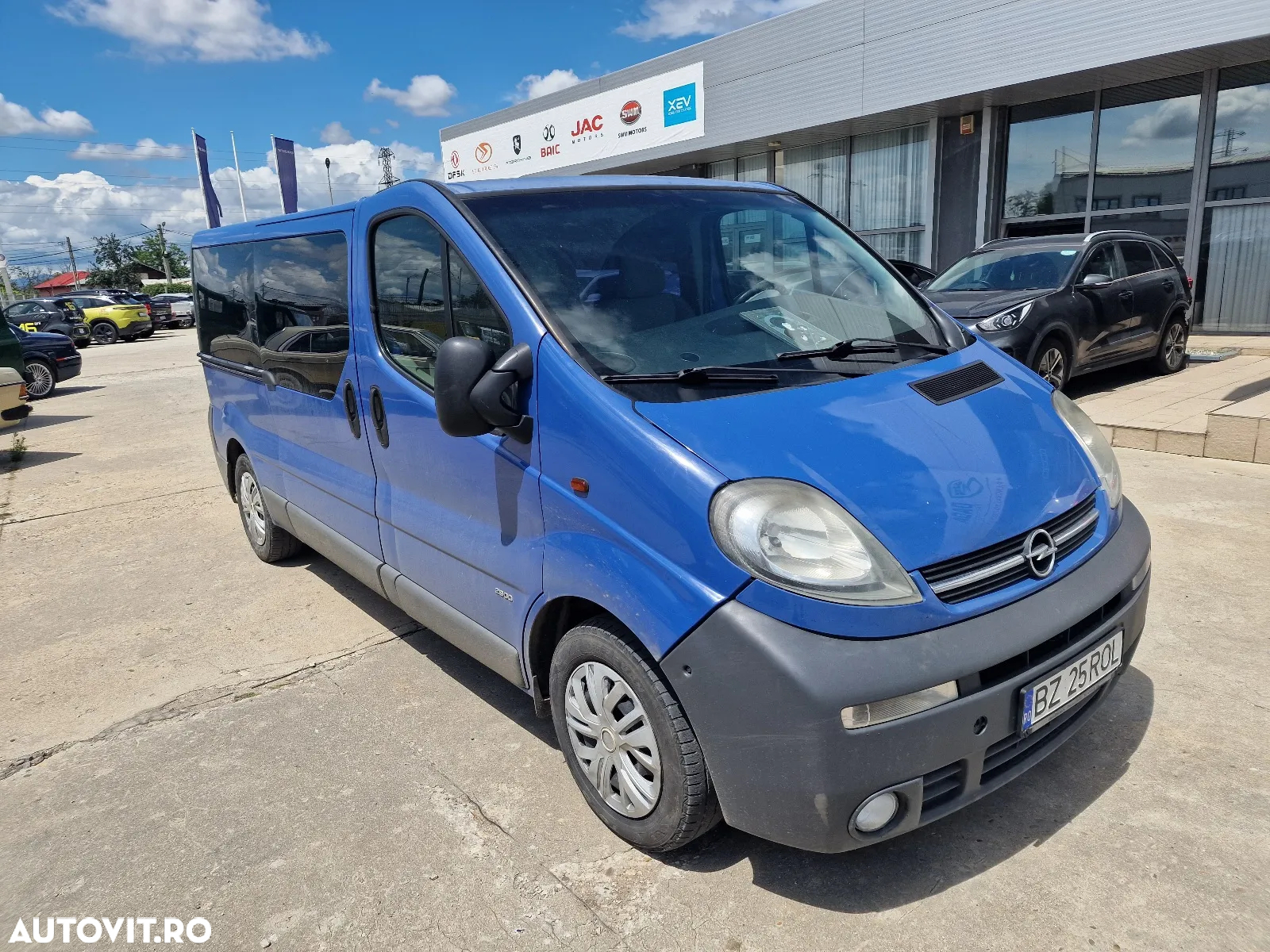 Renault Trafic - 2