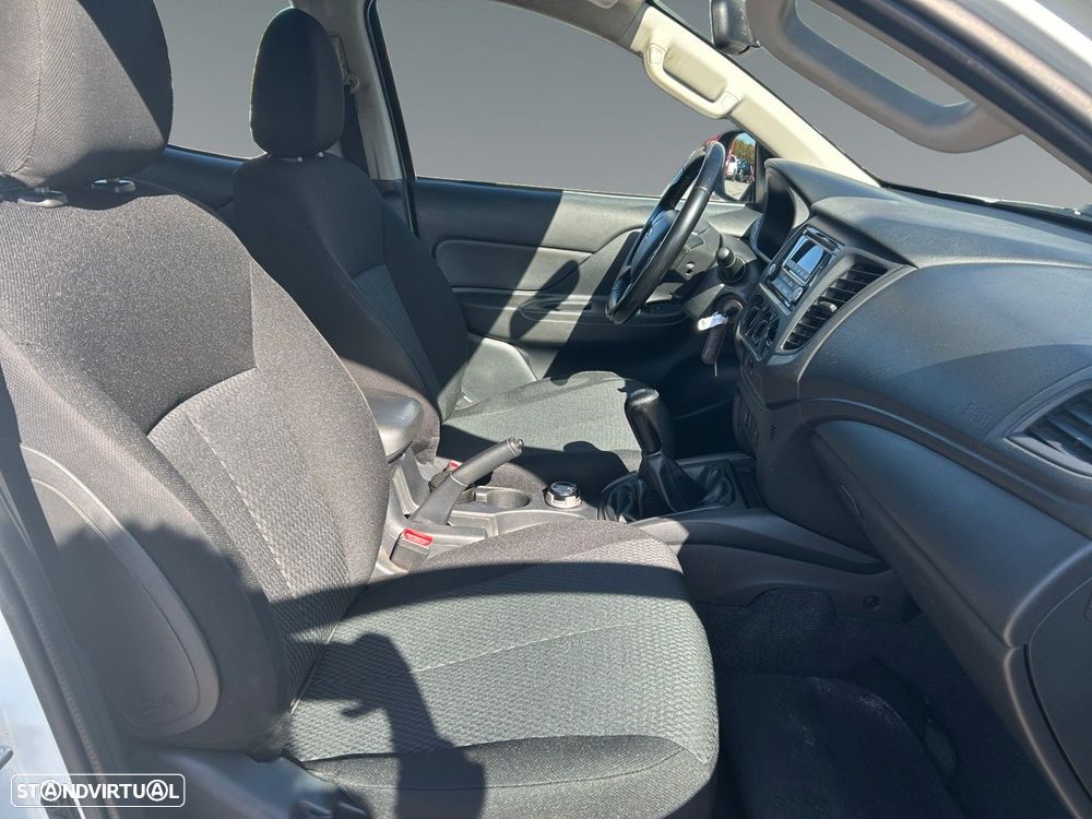 Mitsubishi L200 2.3 DI-D Space Cab Invite 4WD - 16