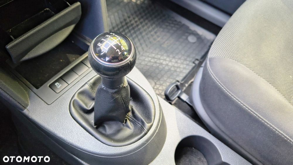 Volkswagen Caddy - 21