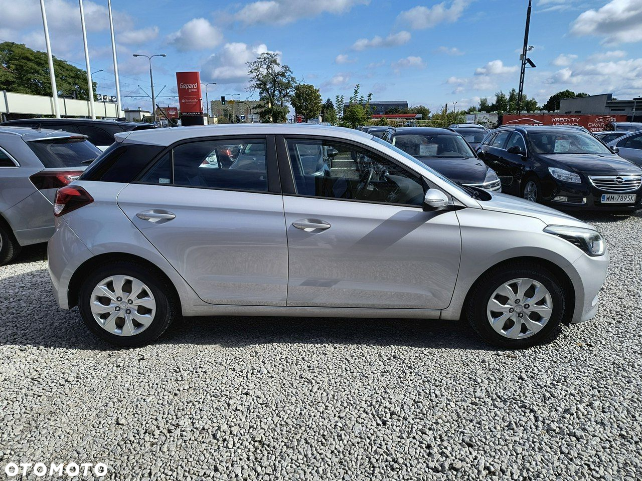 Hyundai i20 - 18