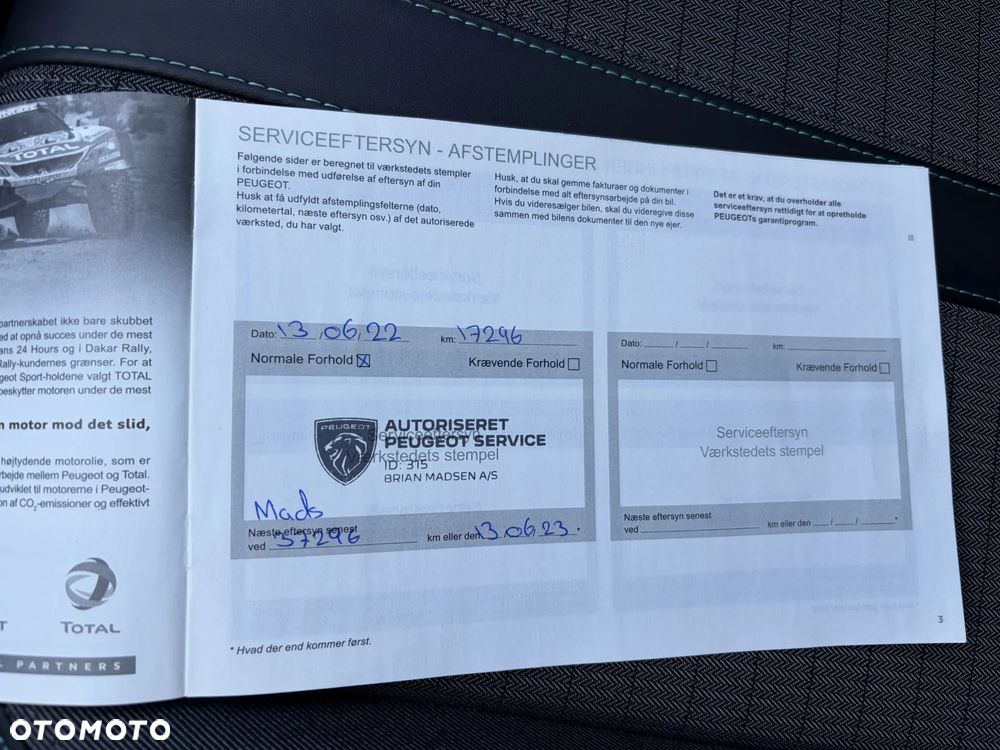 Peugeot 2008 1.2 PureTech Allure Pack S&S - 38