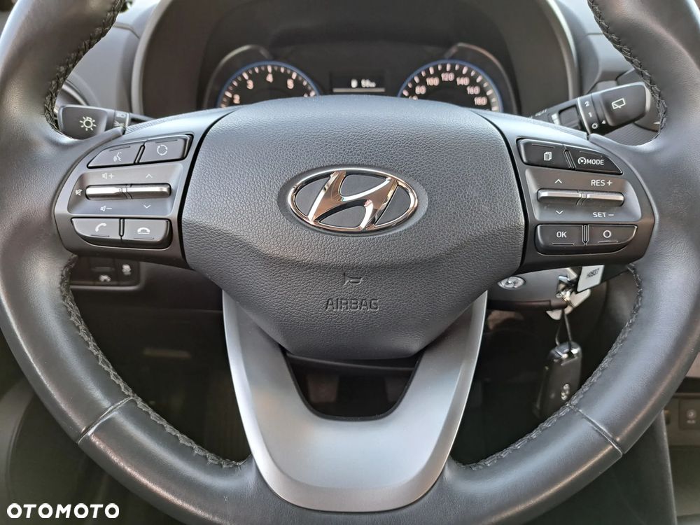 Hyundai Kona - 27