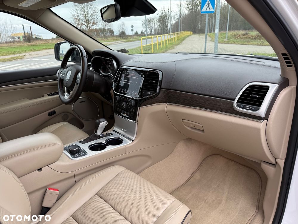 Jeep Grand Cherokee 5.7 V8 HEMI 4WD Automatik Overland - 37