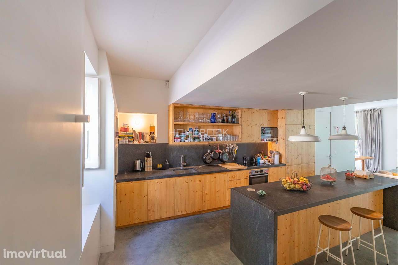 Exclusiva Moradia Histórica no Coração de Odivelas - Grande imagem: 4/33