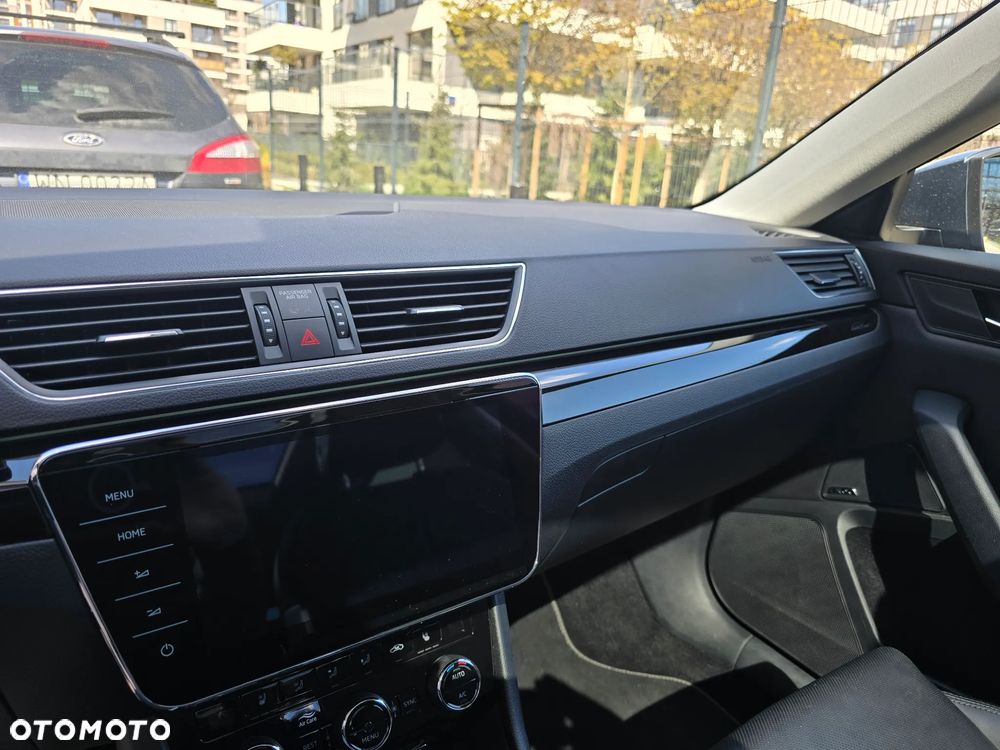 Skoda Superb 2.0 TSI 4x4 L&K DSG - 15