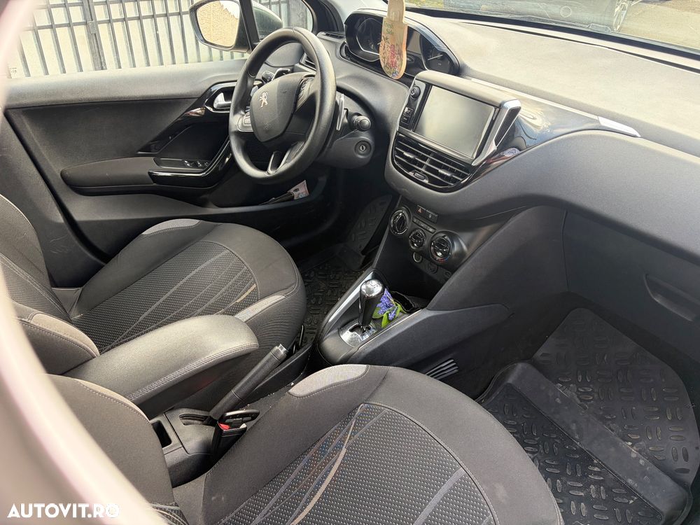 Peugeot 208 e-HDi 68 EGS5 Stop&Start Active - 9