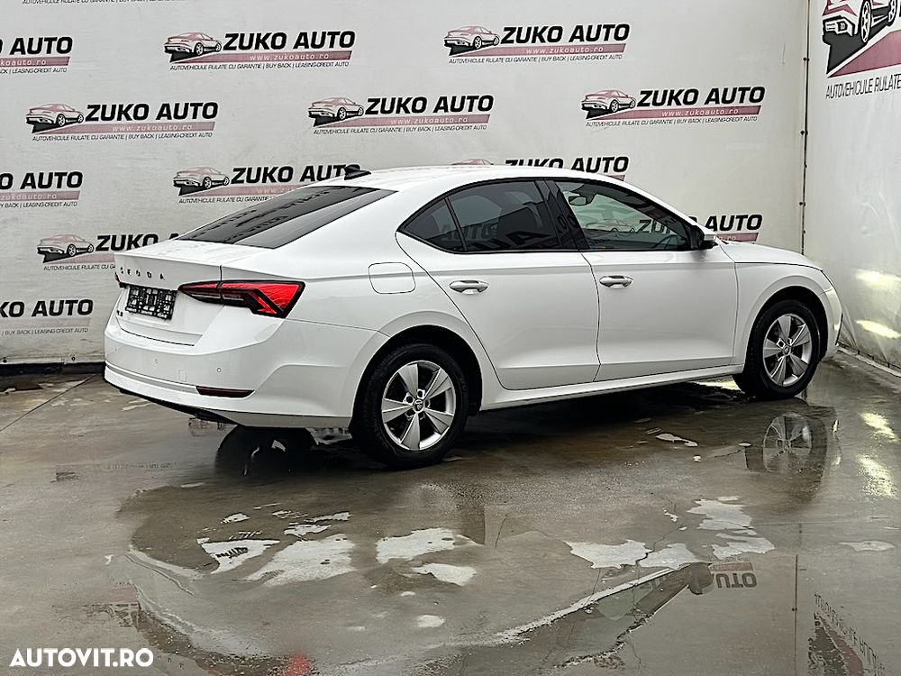 Skoda Octavia 2.0 TDI Style - 6